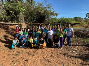 Aroeiras do Itaim Celebra o Dia do Meio Ambiente com Aula de Campo nas Margens do Rio Itaim.