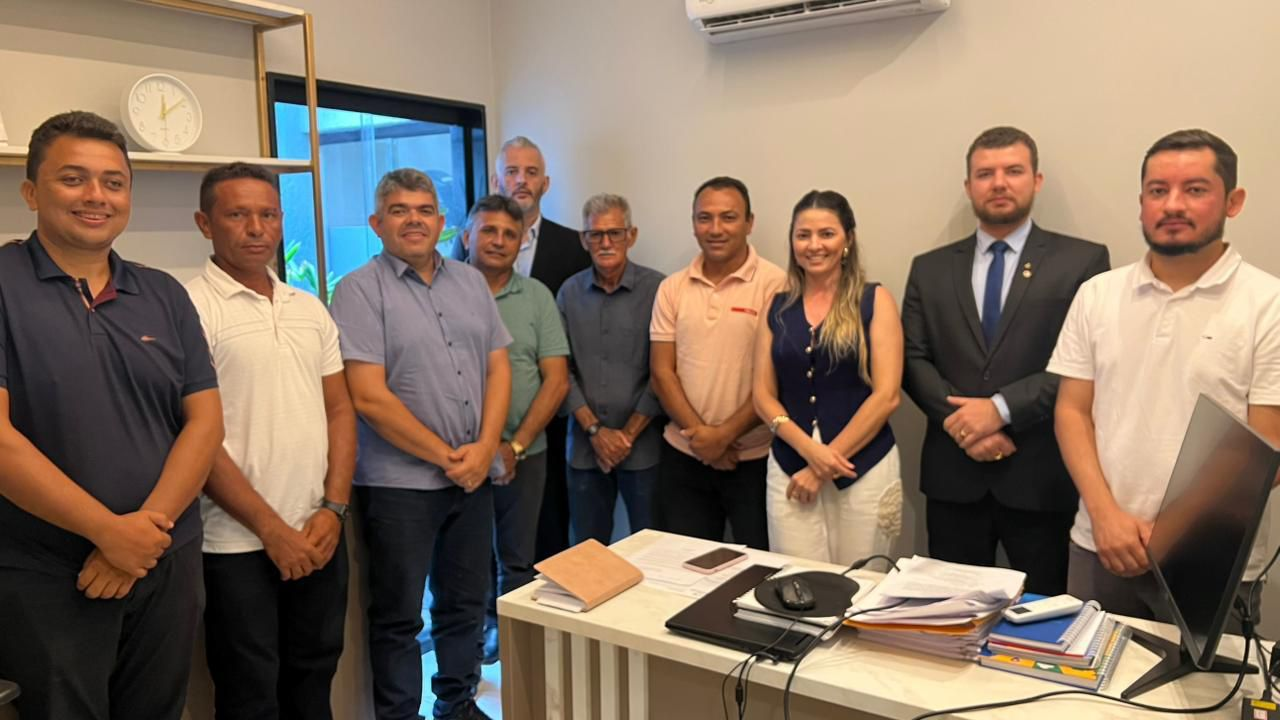 Reunião de alinhamento reforça diálogo entre Executivo, Legislativo e setores técnicos de Aroeiras do Itaim