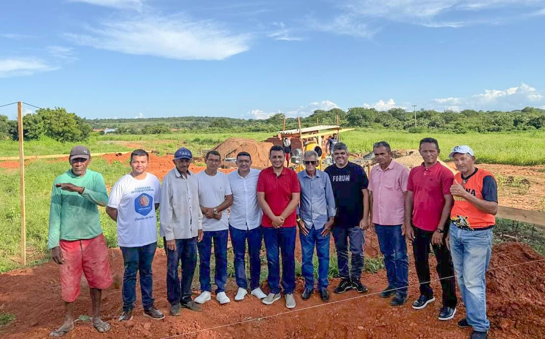 Prefeito Marciano Macedo acompanha avanço das obras do Polo Esportivo Municipal em Aroeiras do Itaim